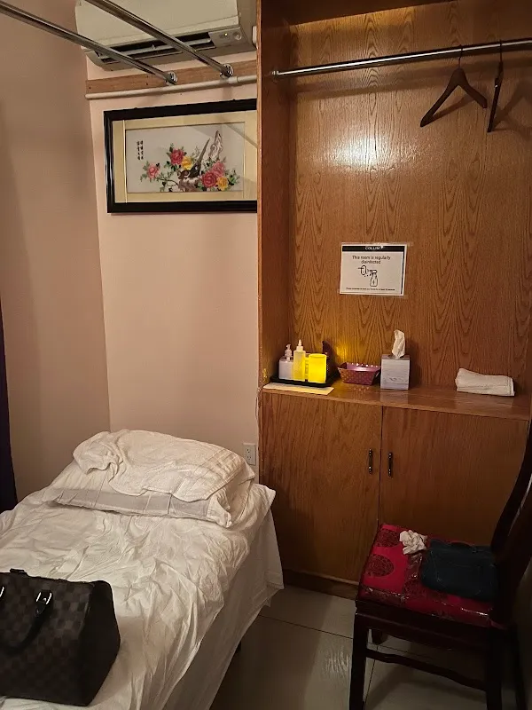 Golden Day Spa