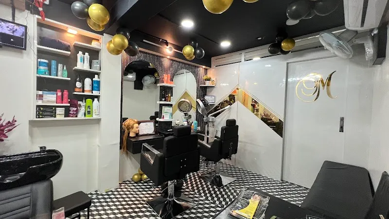 MIRRORS Beauty Salon