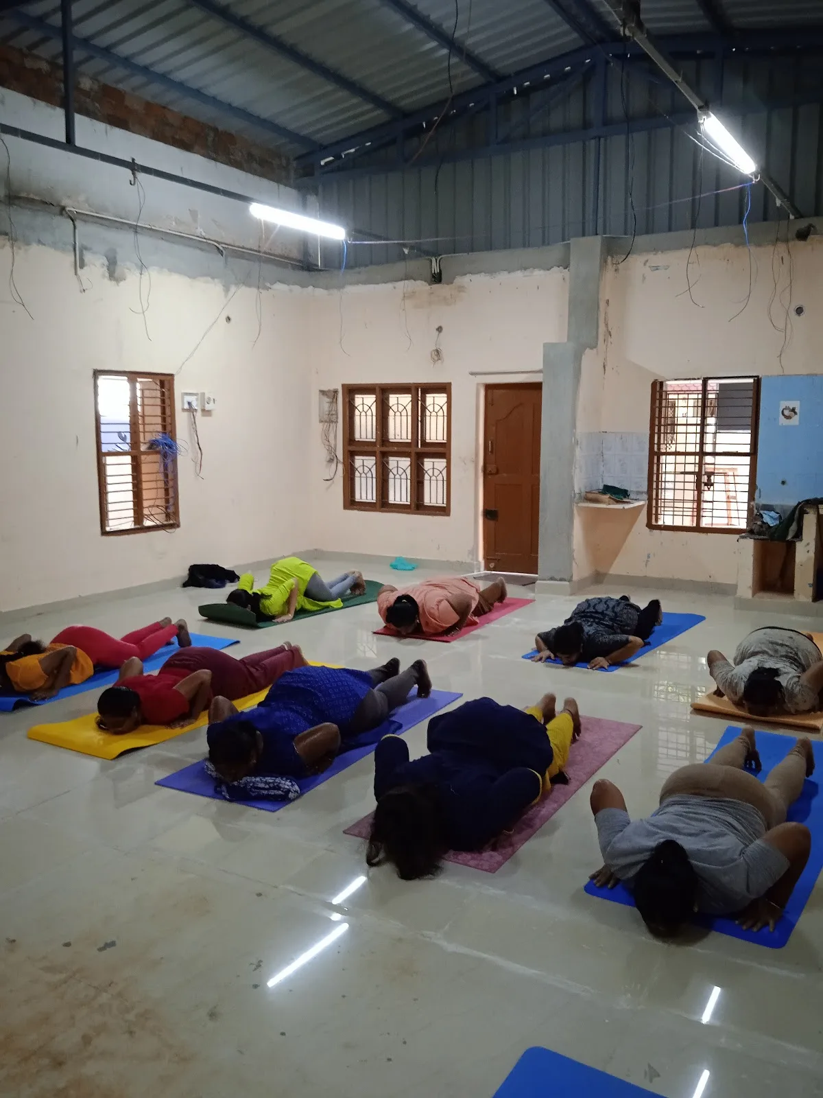 Anand yoga class