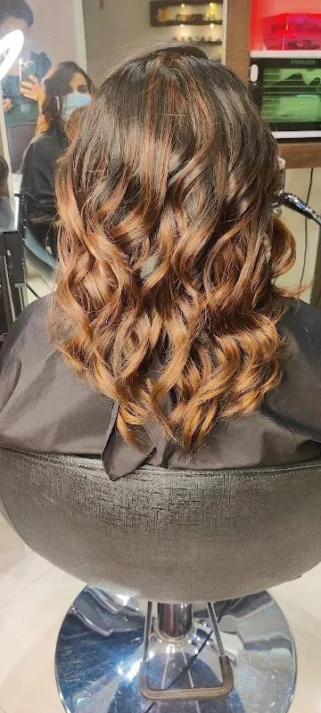Red Rose Ladies Beauty Salon