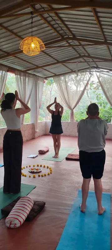 Glow Yin Yoga