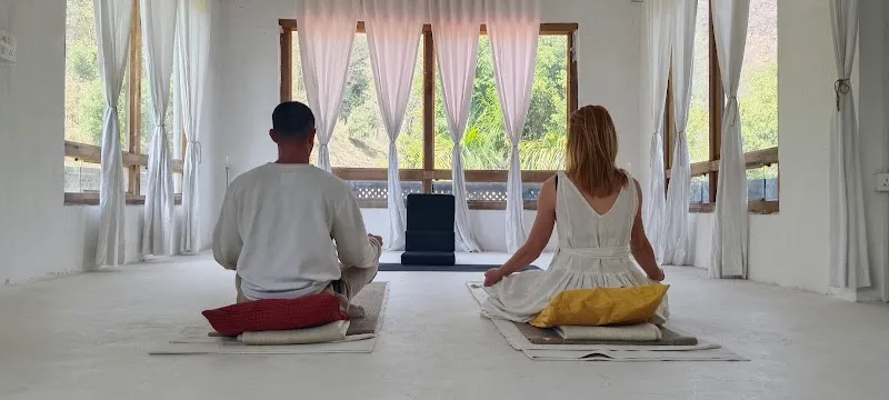 Glow Yin Yoga