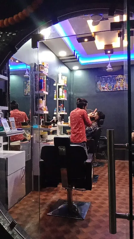 Magic Touch Salon , Dongarkada