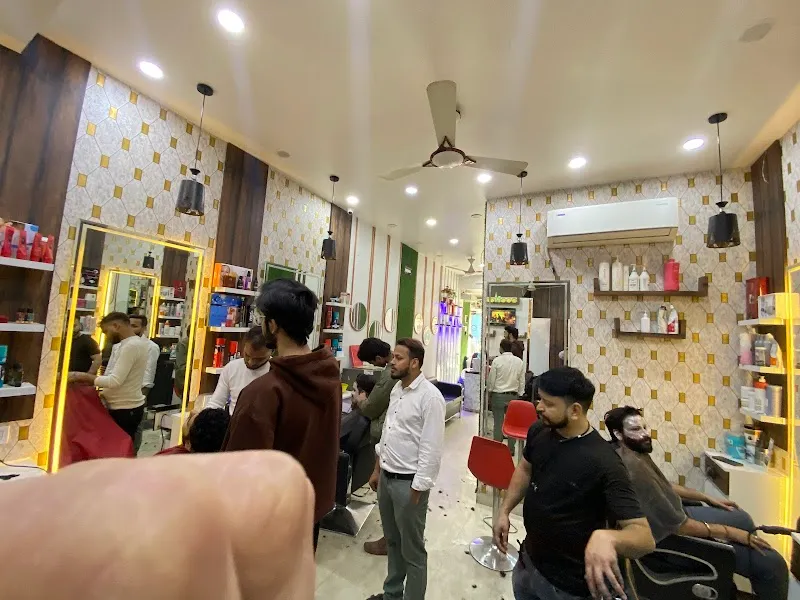 Royal metro unisex salon