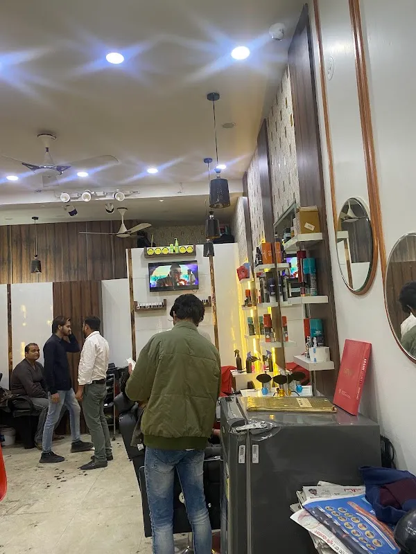 Royal metro unisex salon