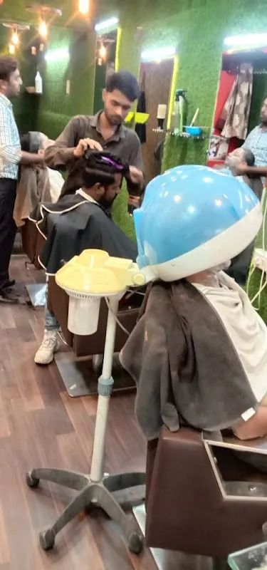 Royal metro unisex salon