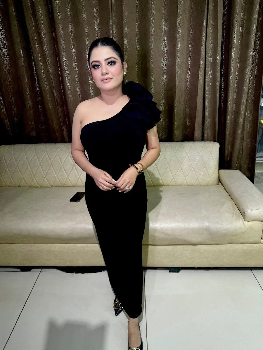 DKM Studio99 | Best Makeup Artist & Unisex Salon in Faridabad
