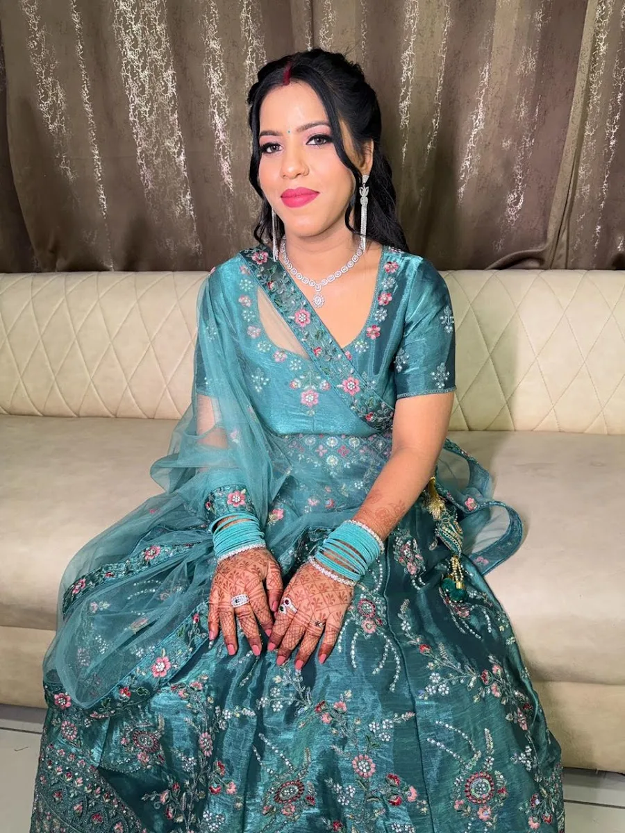 DKM Studio99 | Best Makeup Artist & Unisex Salon in Faridabad