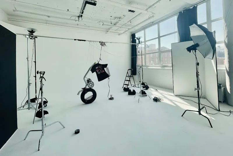7 Line Studio