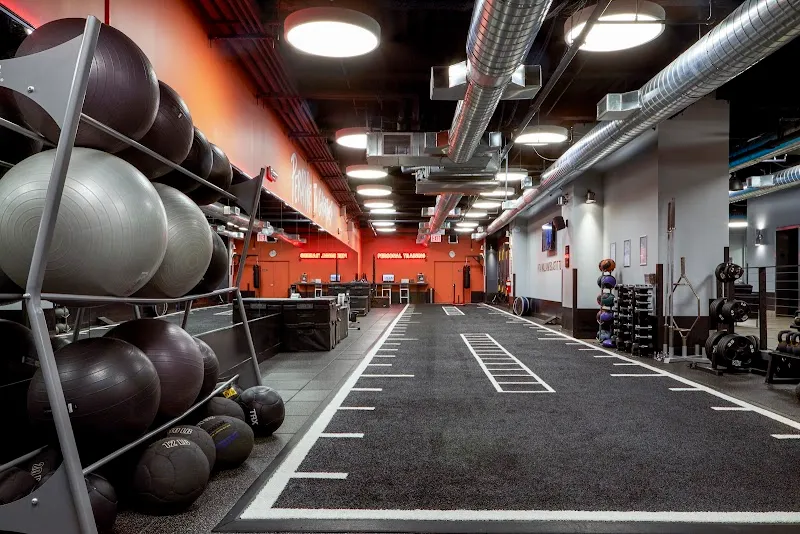 Crunch Fitness - FiDi