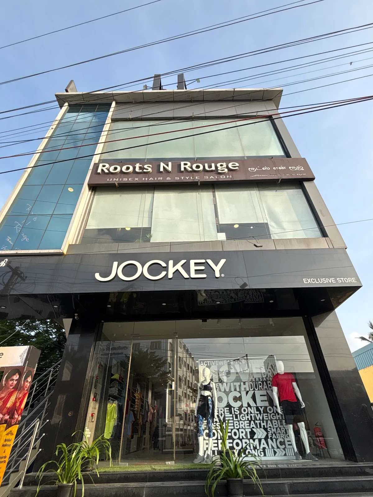 Roots N Rouge Unisex Hair & Style Salon Mudichur