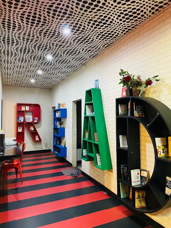 The Artist Barefoot - Film Institute & Creative Studio in Lucknow