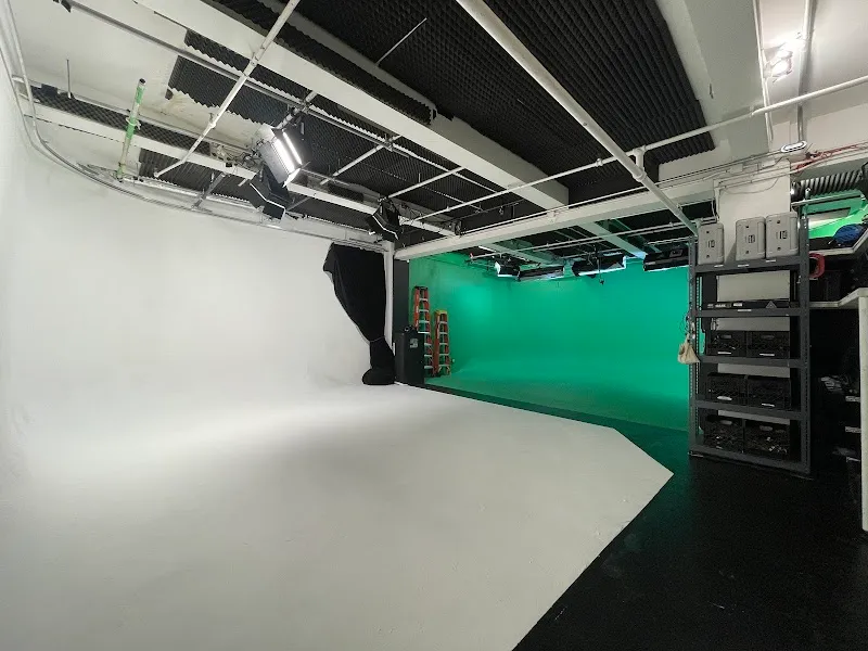 Bravo Studios 28th
