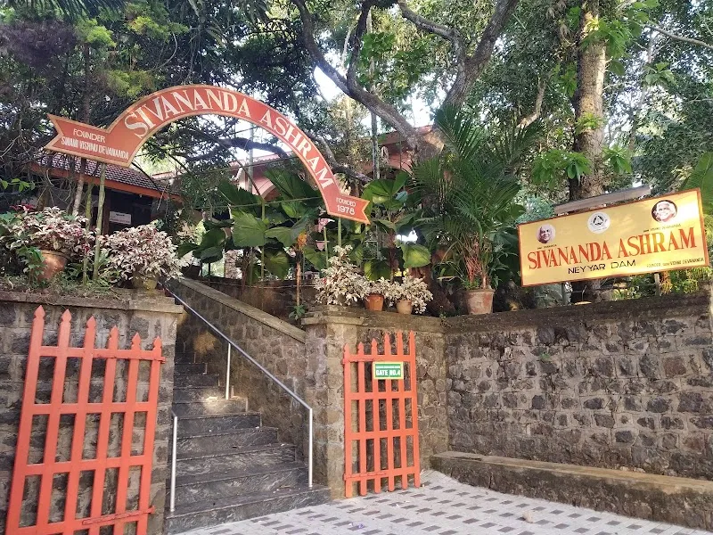 Sivananda Yoga Vedanta Dhanwantari Ashram