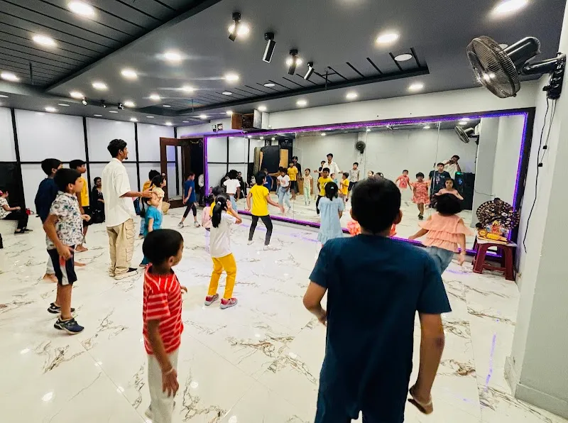 V8 Dance Studio | Best Dance Classes in Attapur