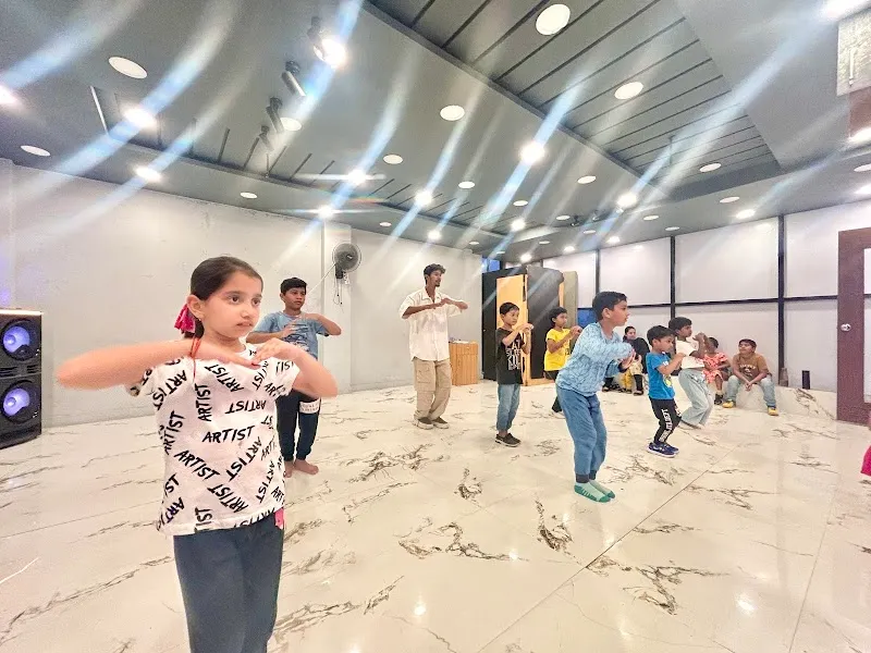 V8 Dance Studio | Best Dance Classes in Attapur