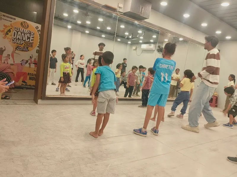 V8 Dance Studio | Best Dance Classes in Attapur