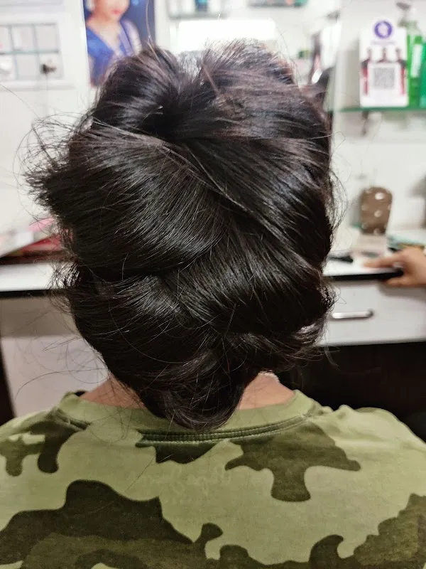 Women's World beauty parlour