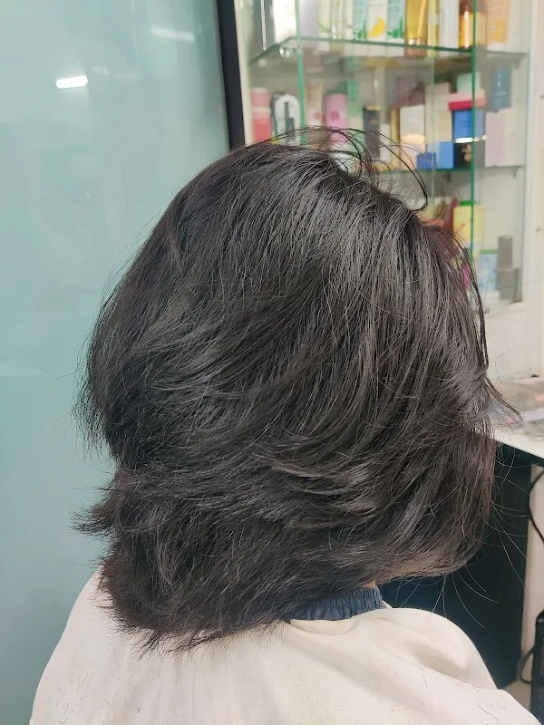 Women's World beauty parlour