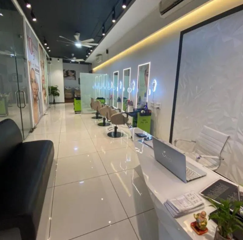 ATUL PATIL’S UNISEX SALON