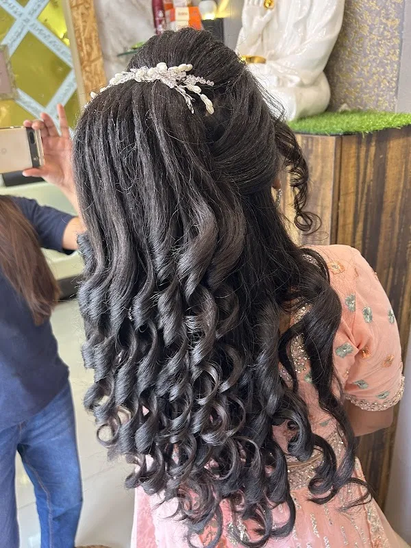 Alams salon