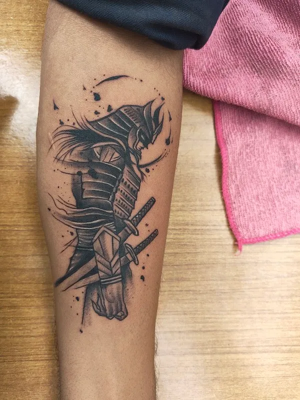 Lovely Tattoo Studio And Body Piercing