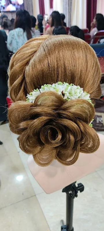 Femina Hair Beauty Salon & EKKTA MakeOver