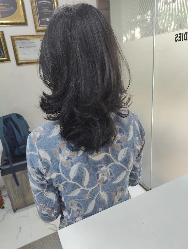 Blush Bee Salon