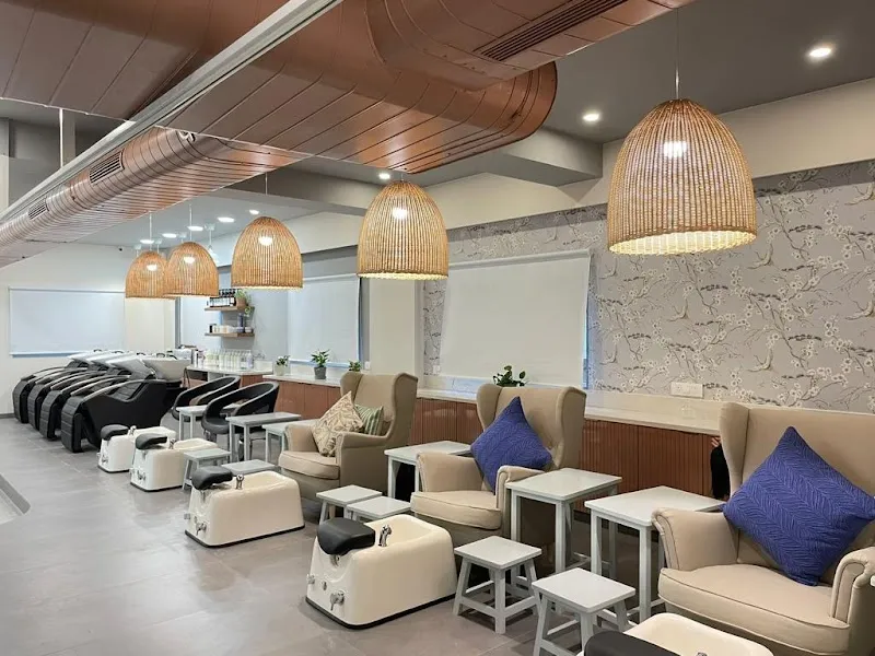 BBLUNT Salon - HRBR Layout, Bengaluru