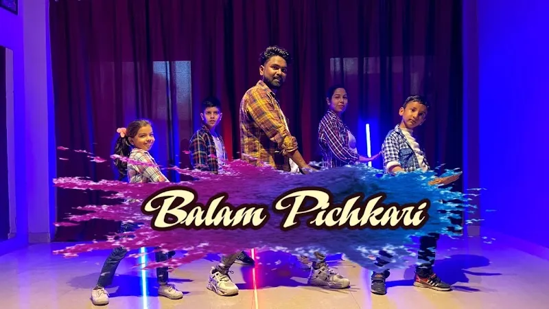 Dazzle Dance Academy | Hip Hop | Free Style | Bollywood Dance