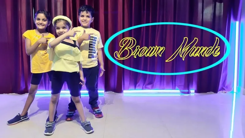 Dazzle Dance Academy | Hip Hop | Free Style | Bollywood Dance