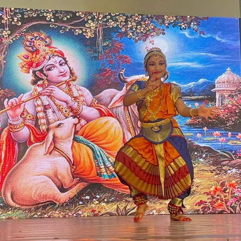 Natyashri School Of Performing Arts ( Bharatantayam class)