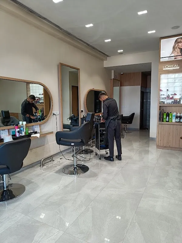Envi Salon & Spa - Heena Gaurav Apartment, Goregoan East