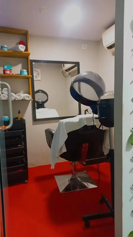 Amol The Salon