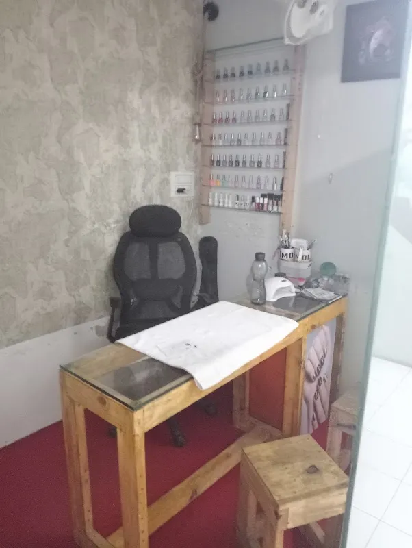 Amol The Salon