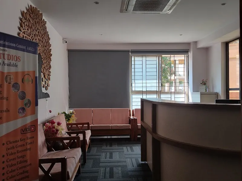 AVE STUDIOS