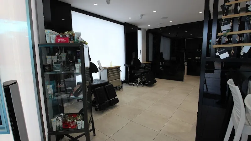 Celebrity Ink Sunshine Plaza