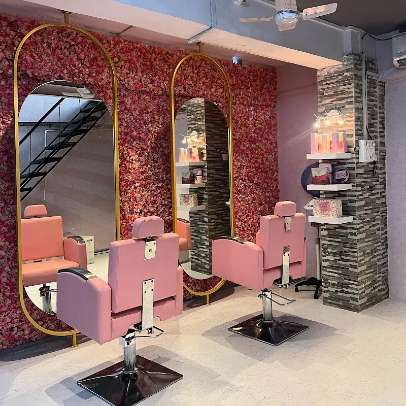 Curl Care Salon - Best Curly & Wavy Hair Salon in Mumbai | Cuts & Colour Experts | Nails & Treatments