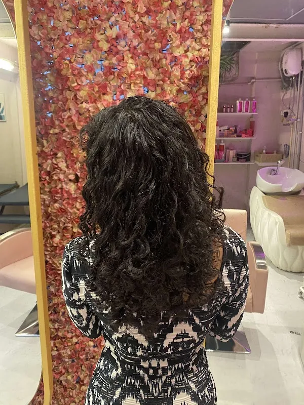 Curl Care Salon - Best Curly & Wavy Hair Salon in Mumbai | Cuts & Colour Experts | Nails & Treatments