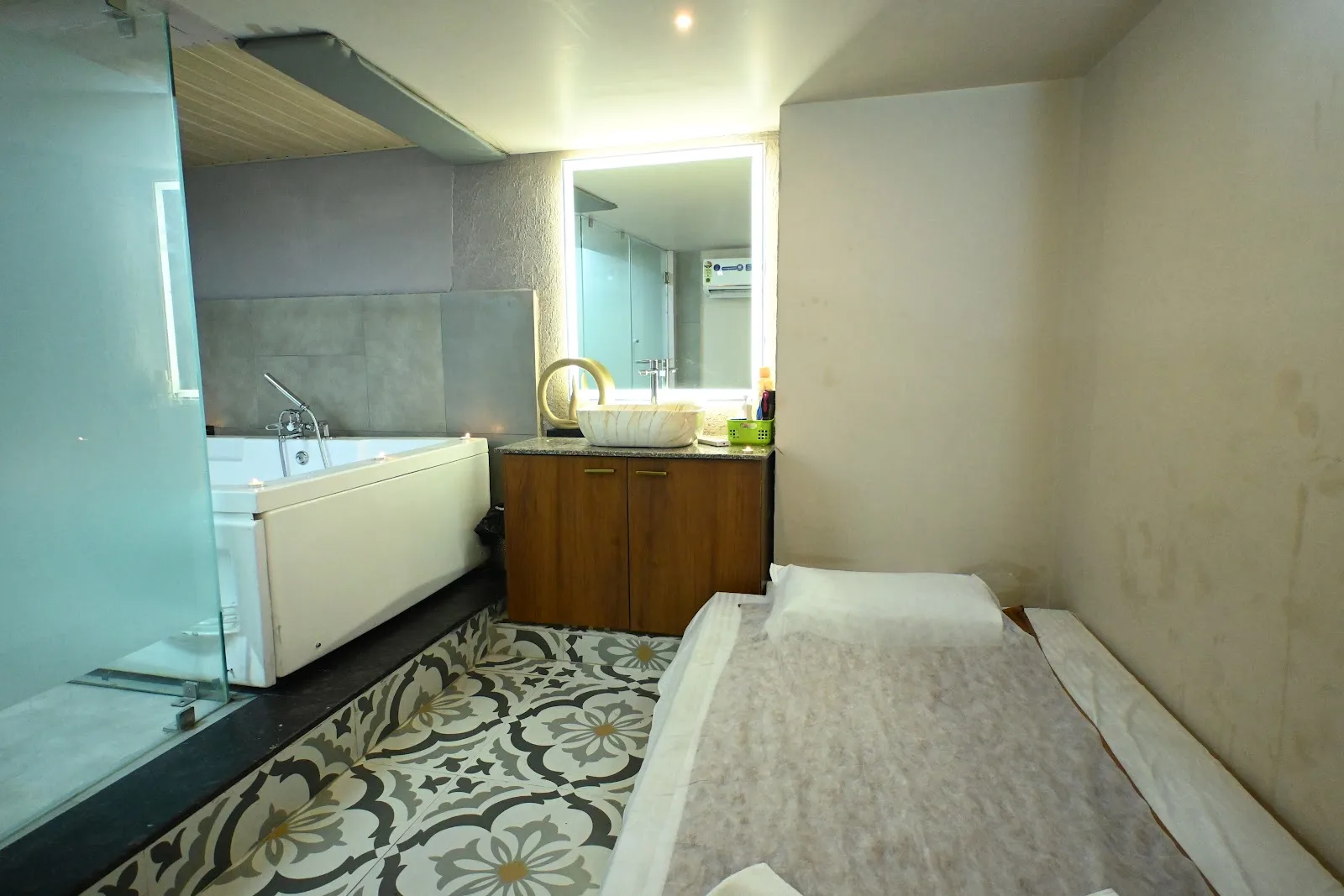 Unicorn Spa In Vashi