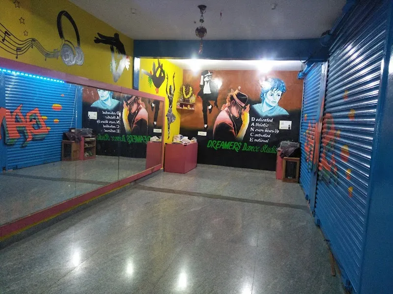 DREAMER DANCE STUDIO